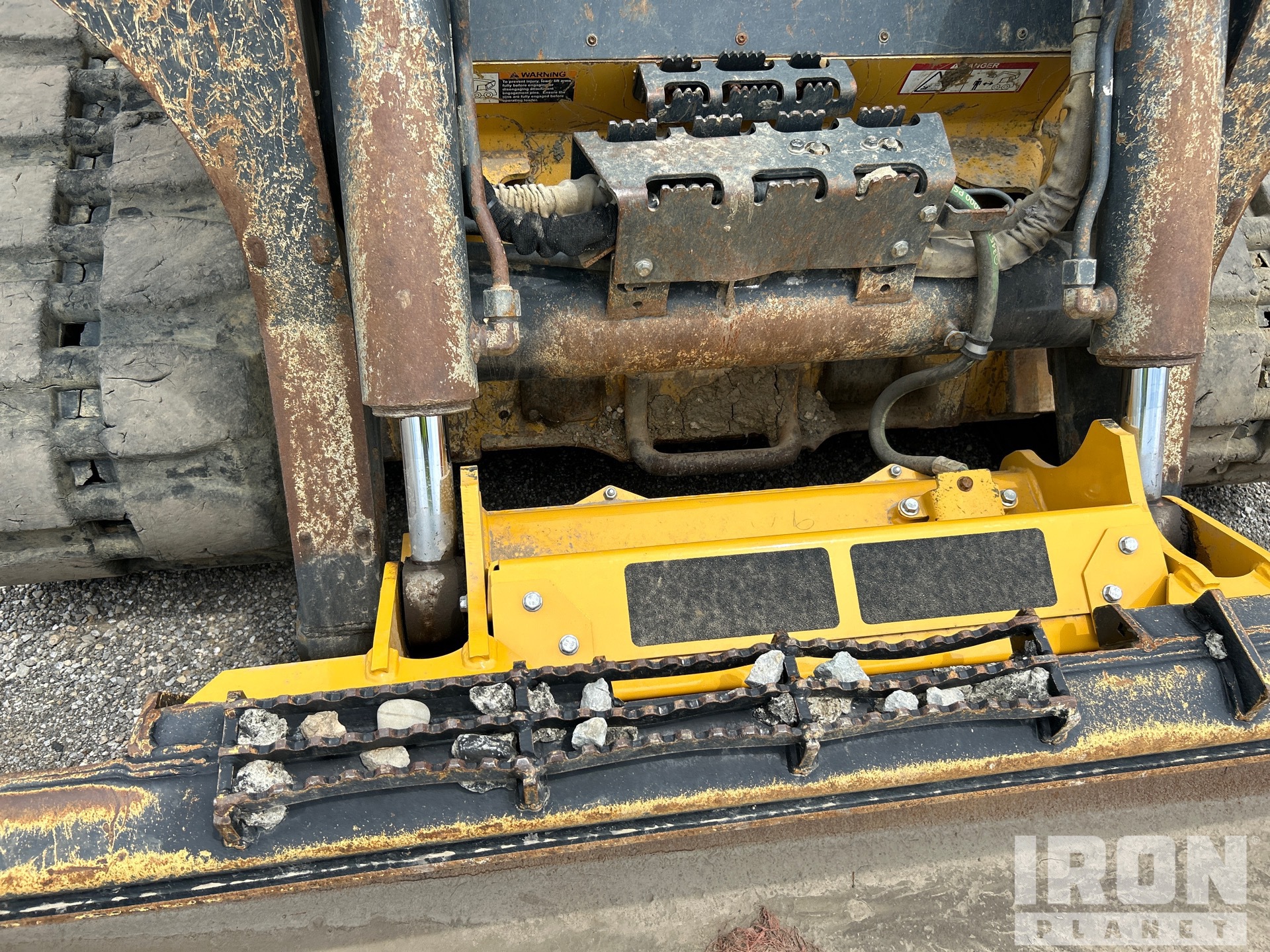 2021 John Deere 333G