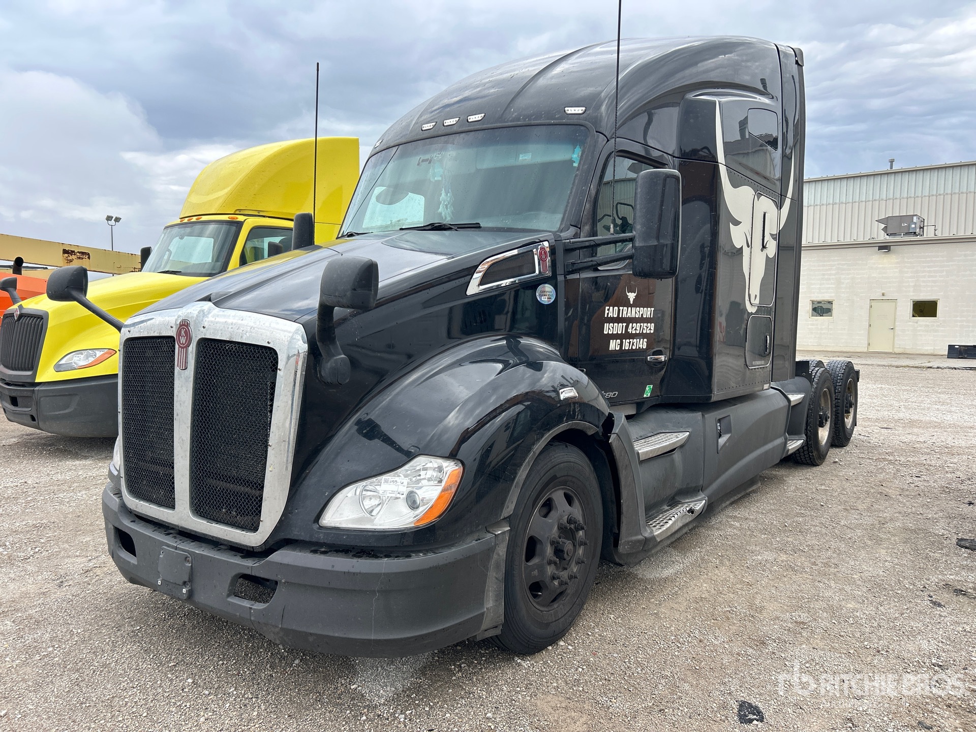 2022 Kenworth T680