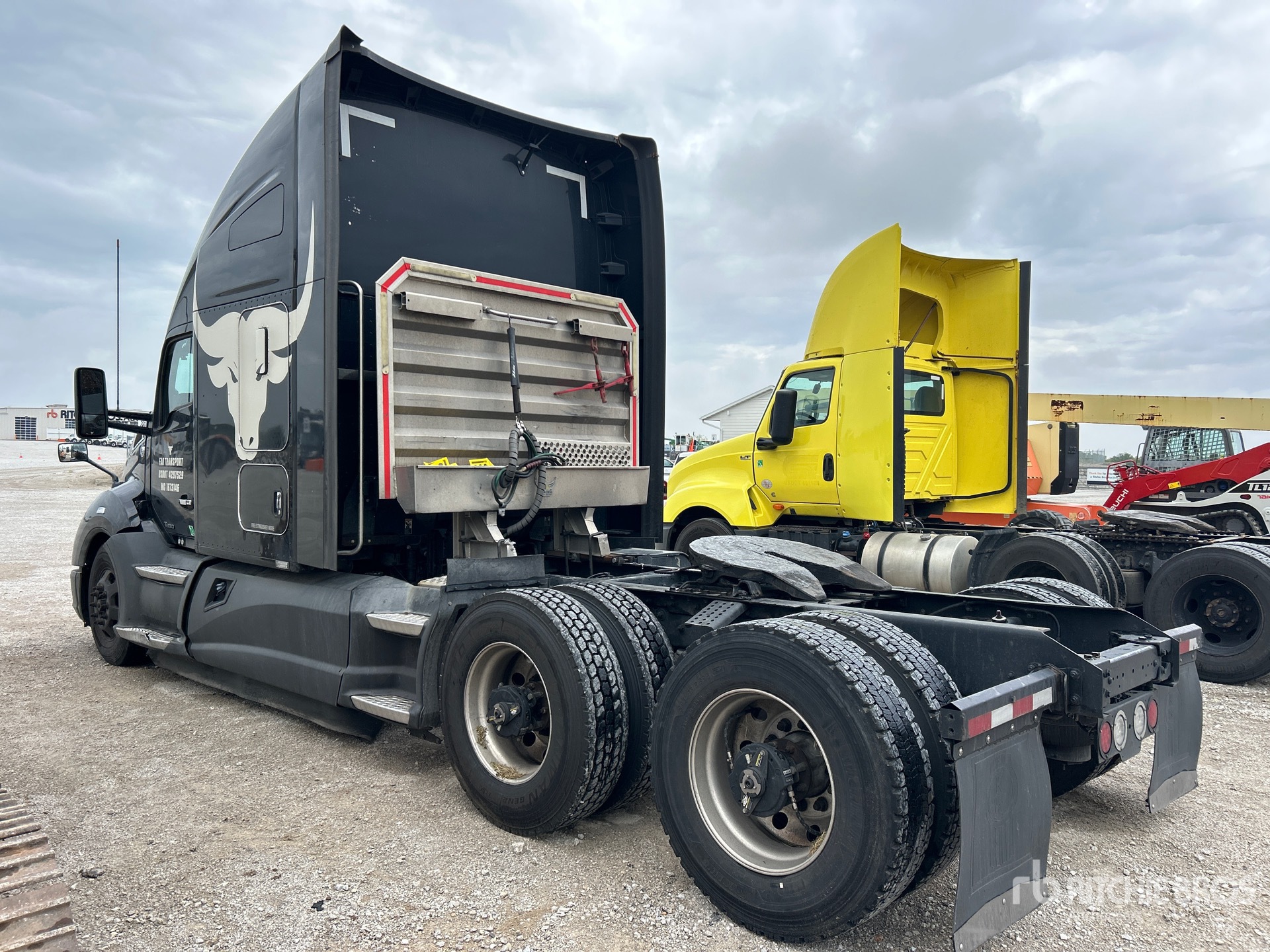 2022 Kenworth T680