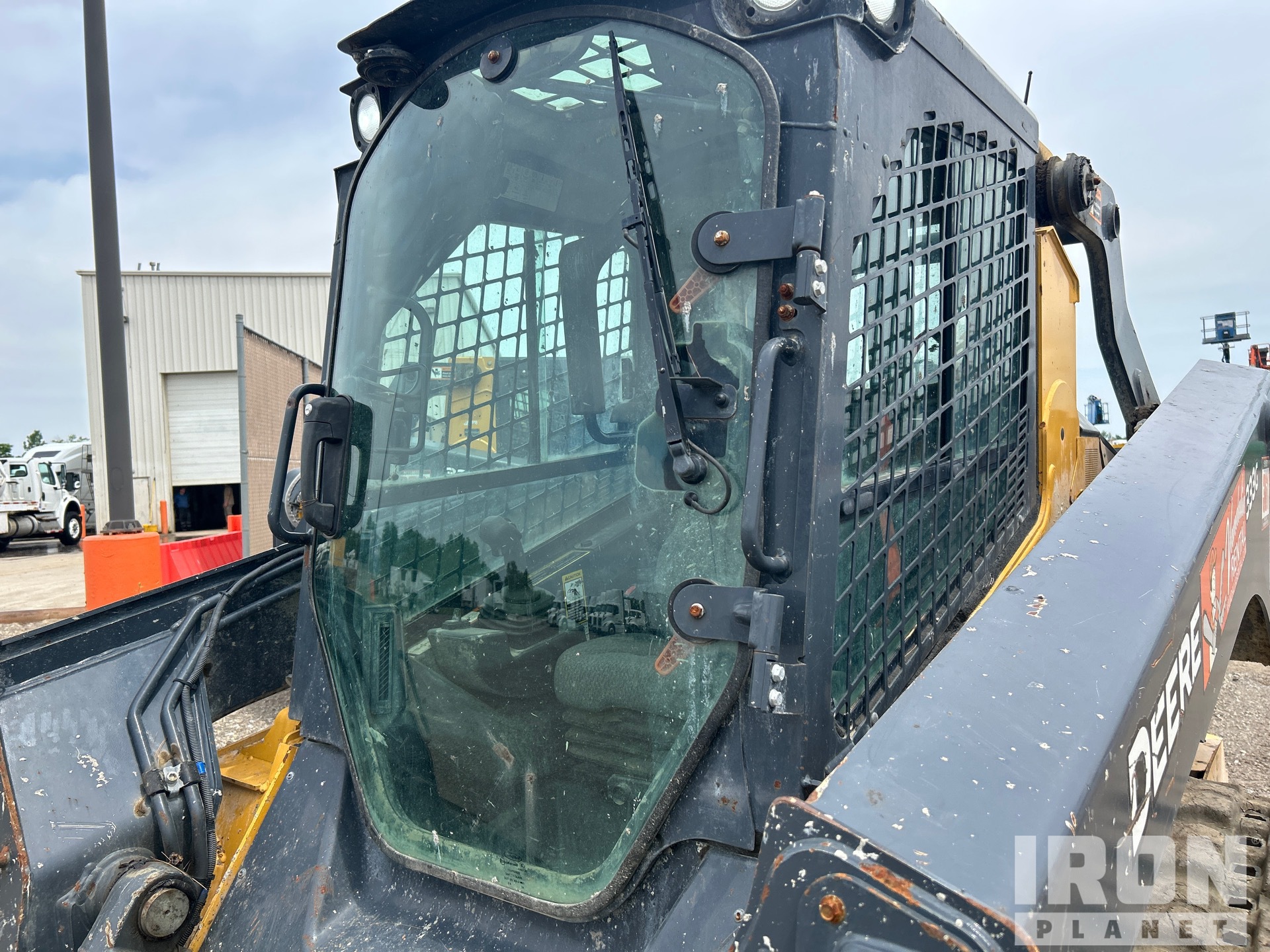 2021 John Deere 333G