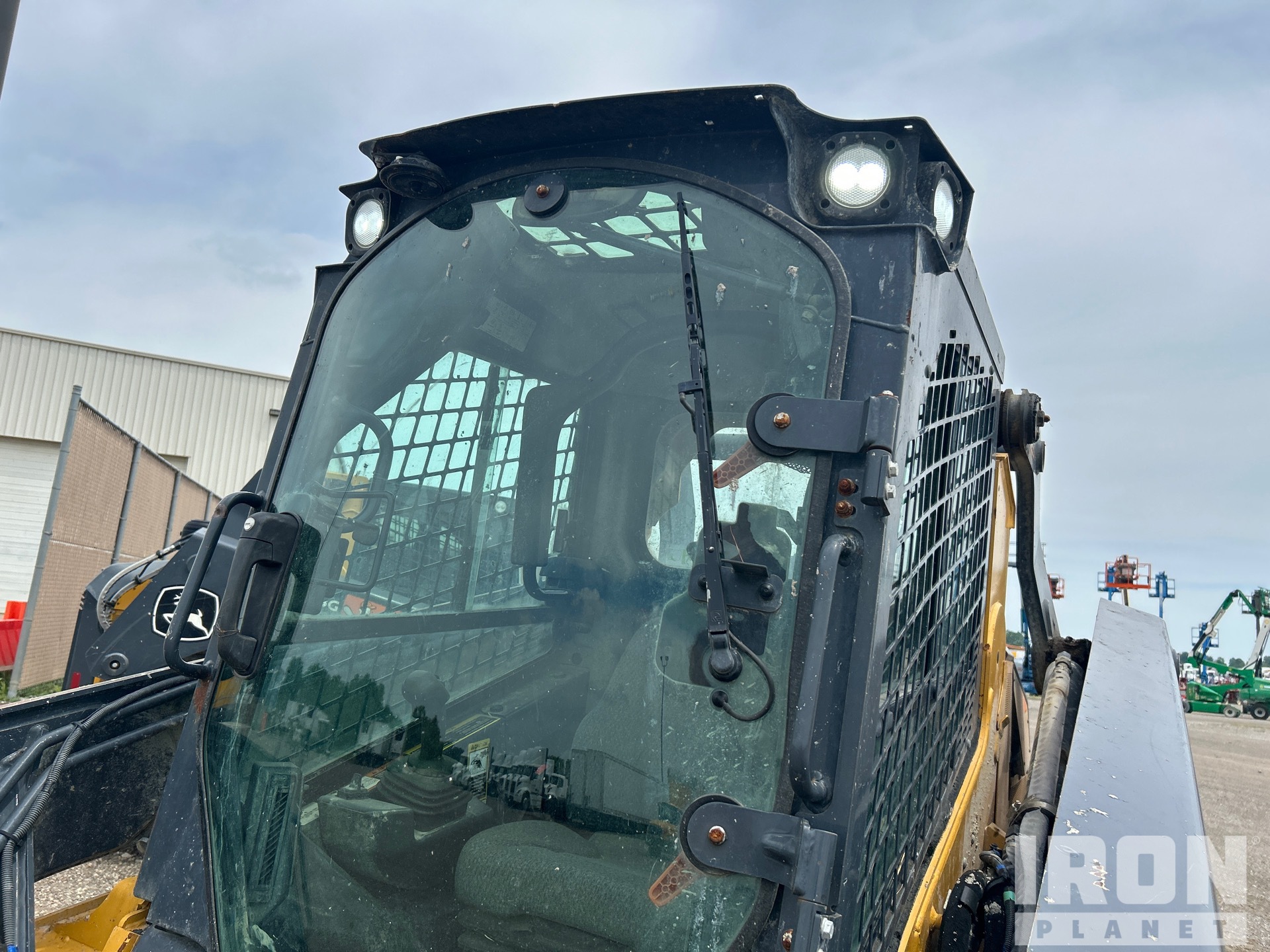 2021 John Deere 333G
