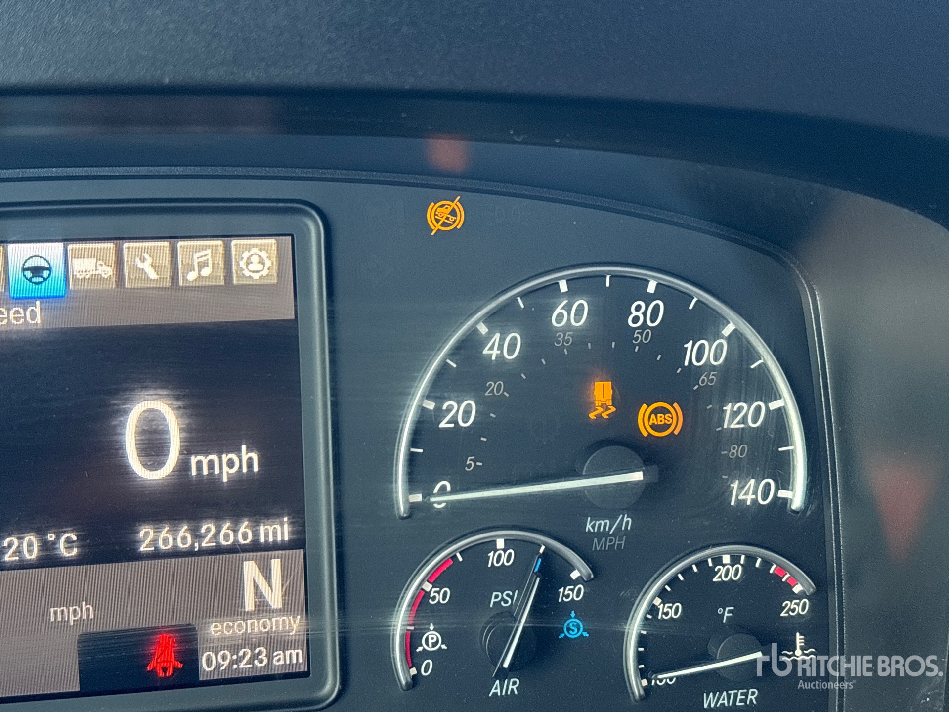 2024 Freightliner CASCADIA 126