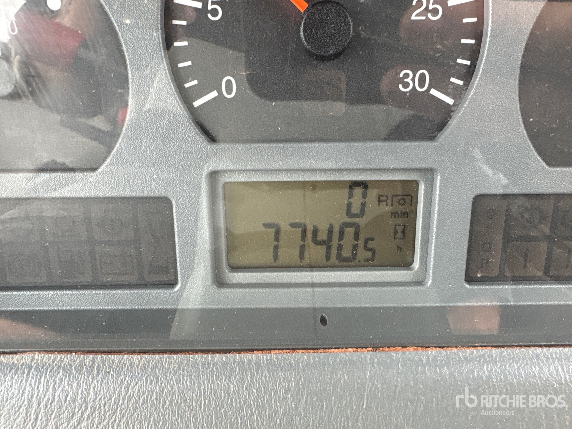 2005 Valtra T160