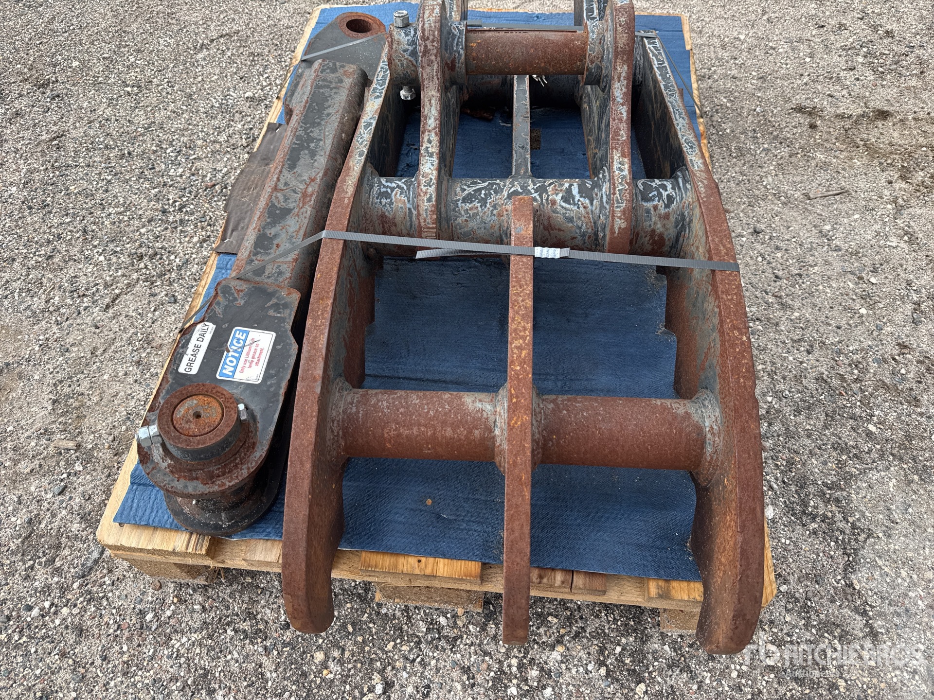 2021 Pemberton Attachments ECR145THB