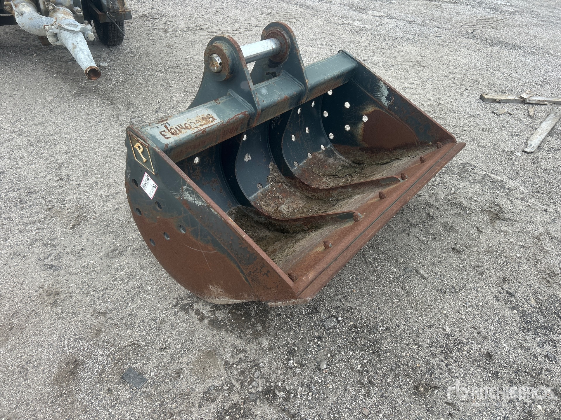 2017 Pemberton Attachments EC210BKT60