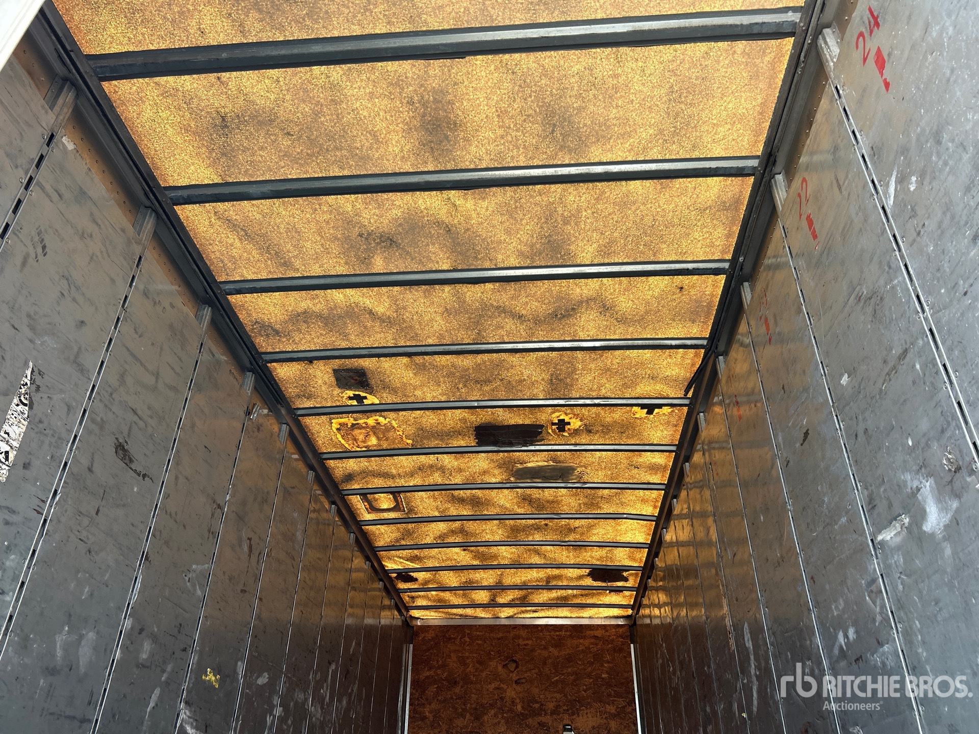 2004 Great Dane 28 FT X 102 IN S/A