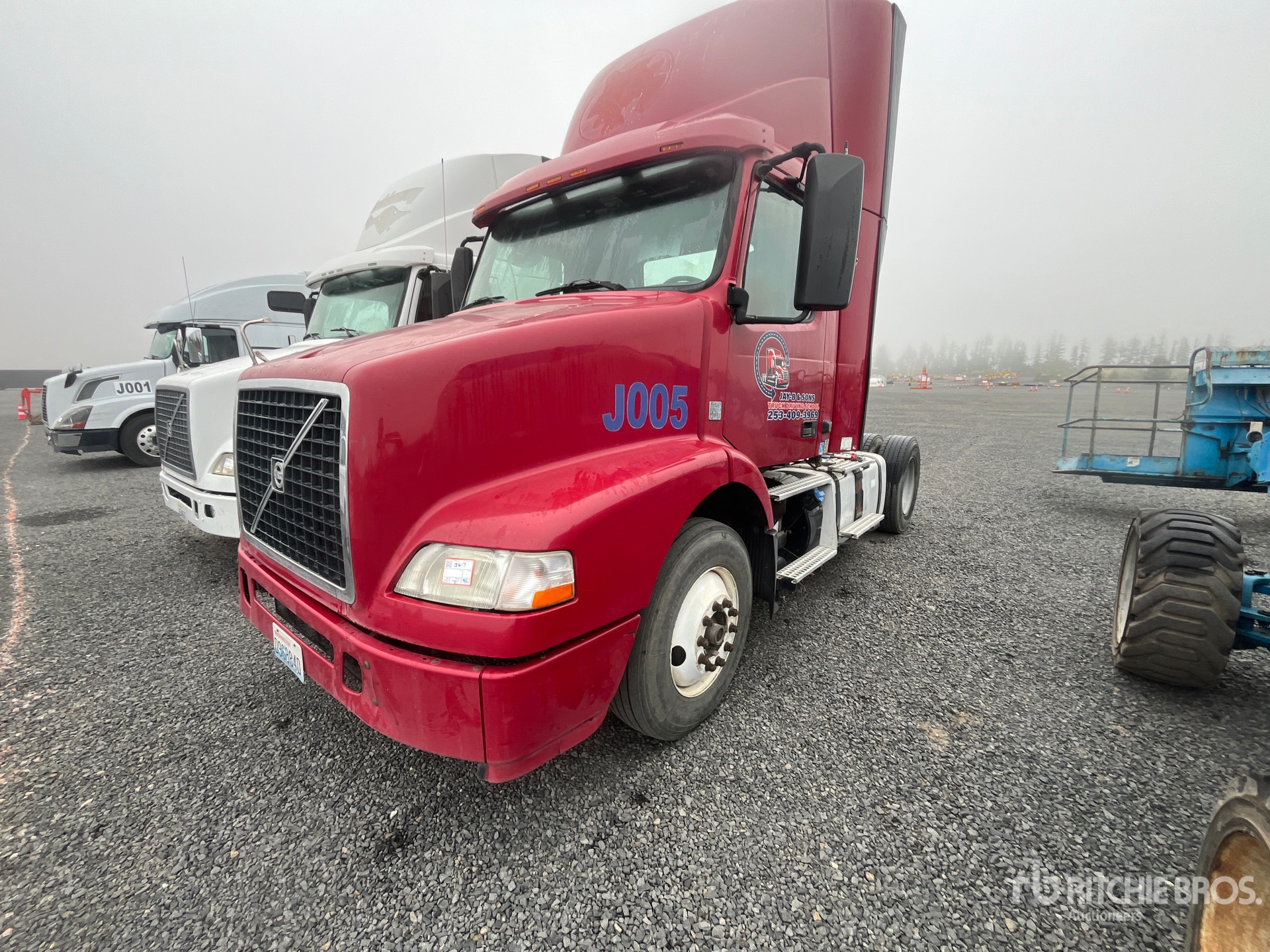 2013 Volvo VNM