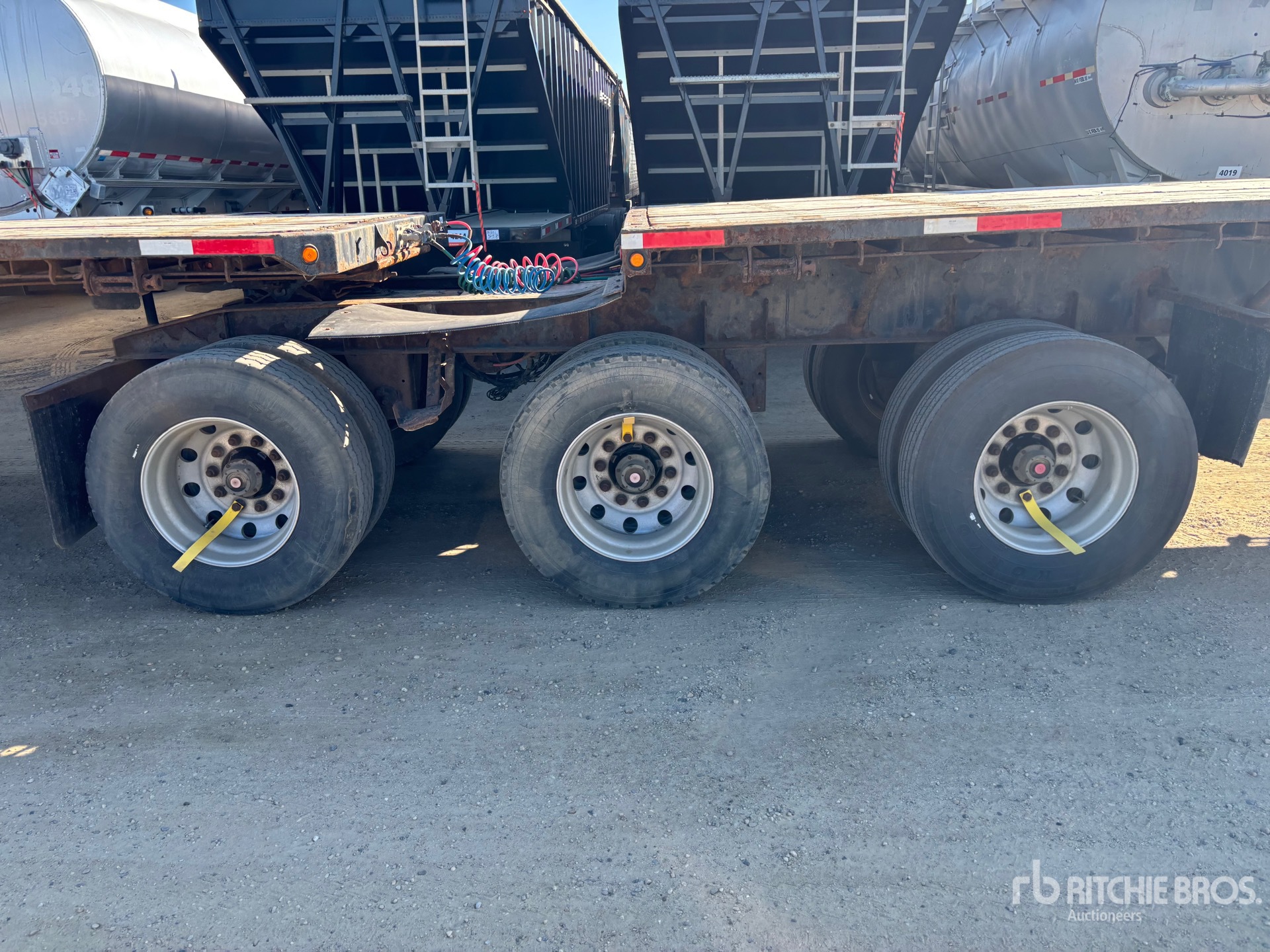 2014 Load King  32 FT SUPER B-TRAIN LEAD