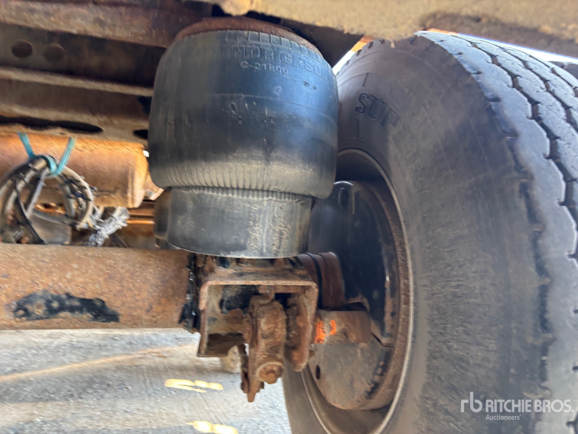 2014 Load King  32 FT SUPER B-TRAIN LEAD