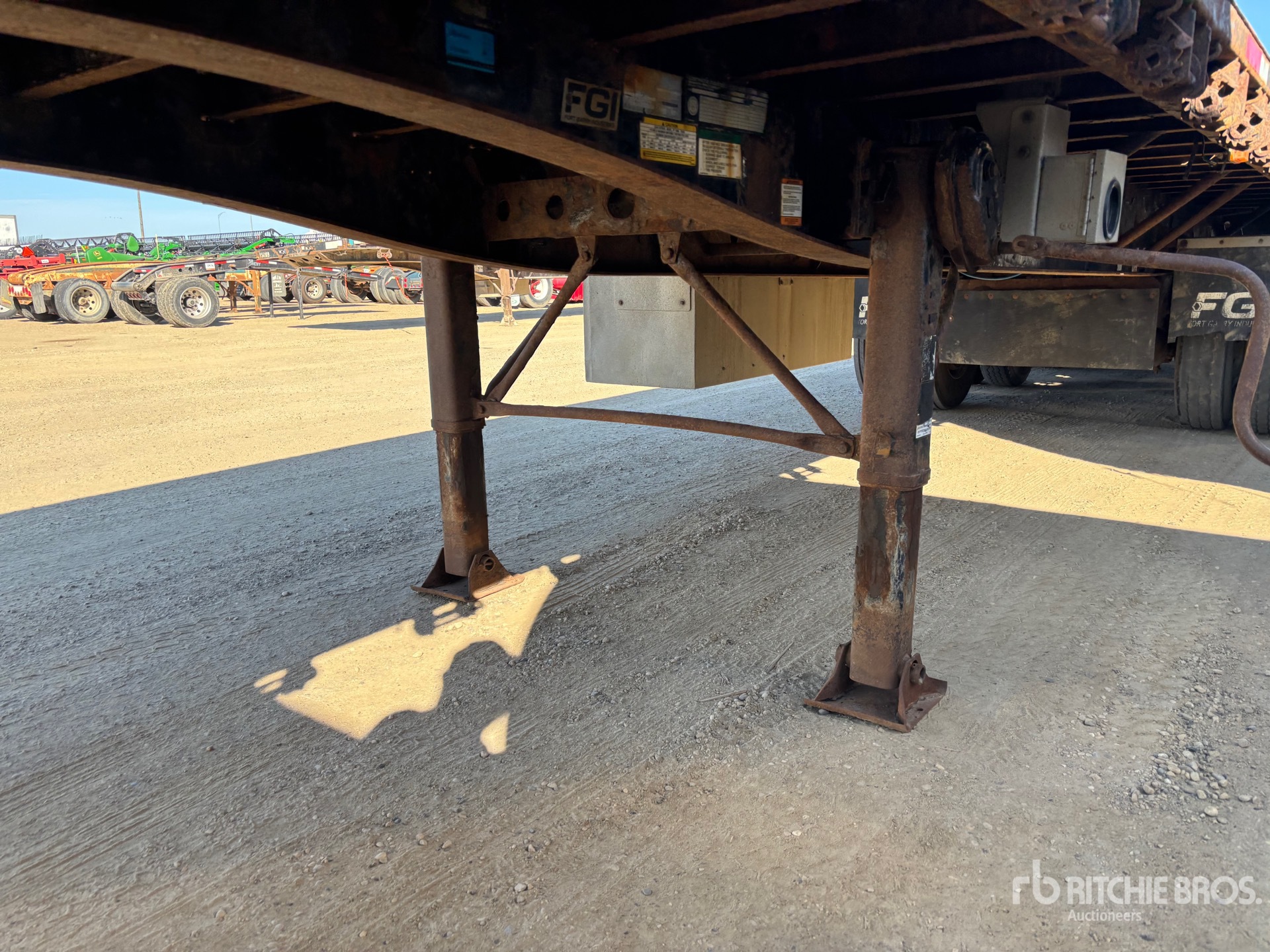 2014 Load King  32 FT SUPER B-TRAIN LEAD