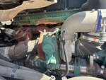 4 Engine with Exhaust System