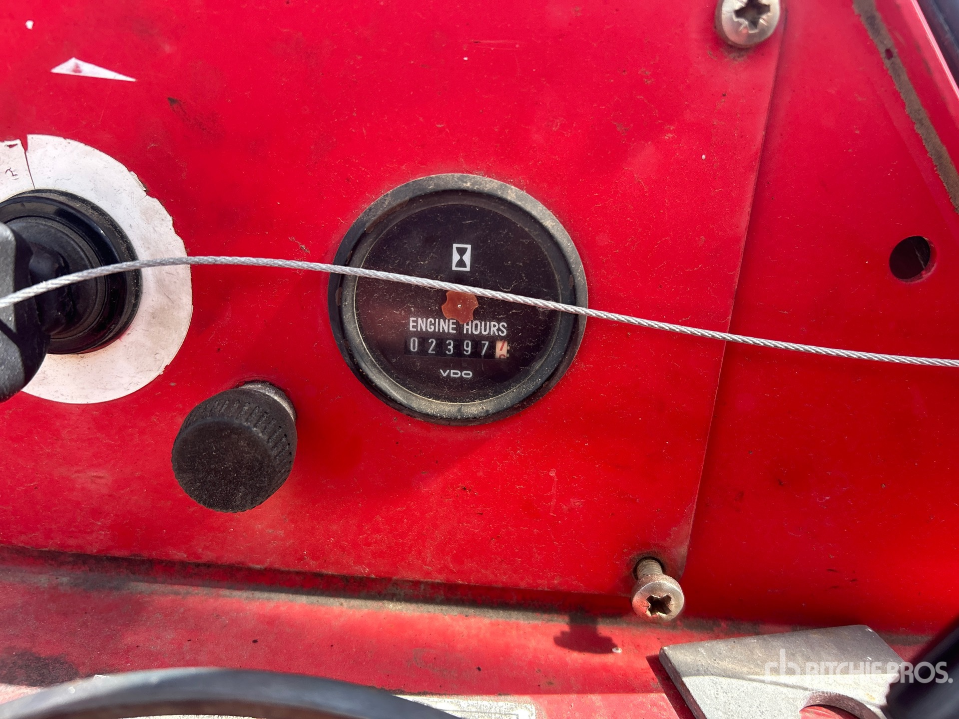 1997 Moffett M5000