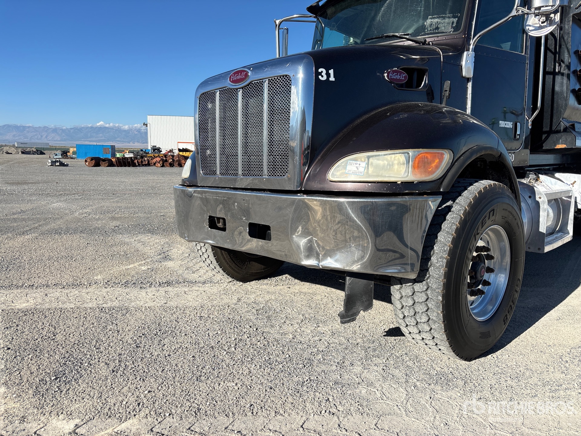 2016 Peterbilt 348
