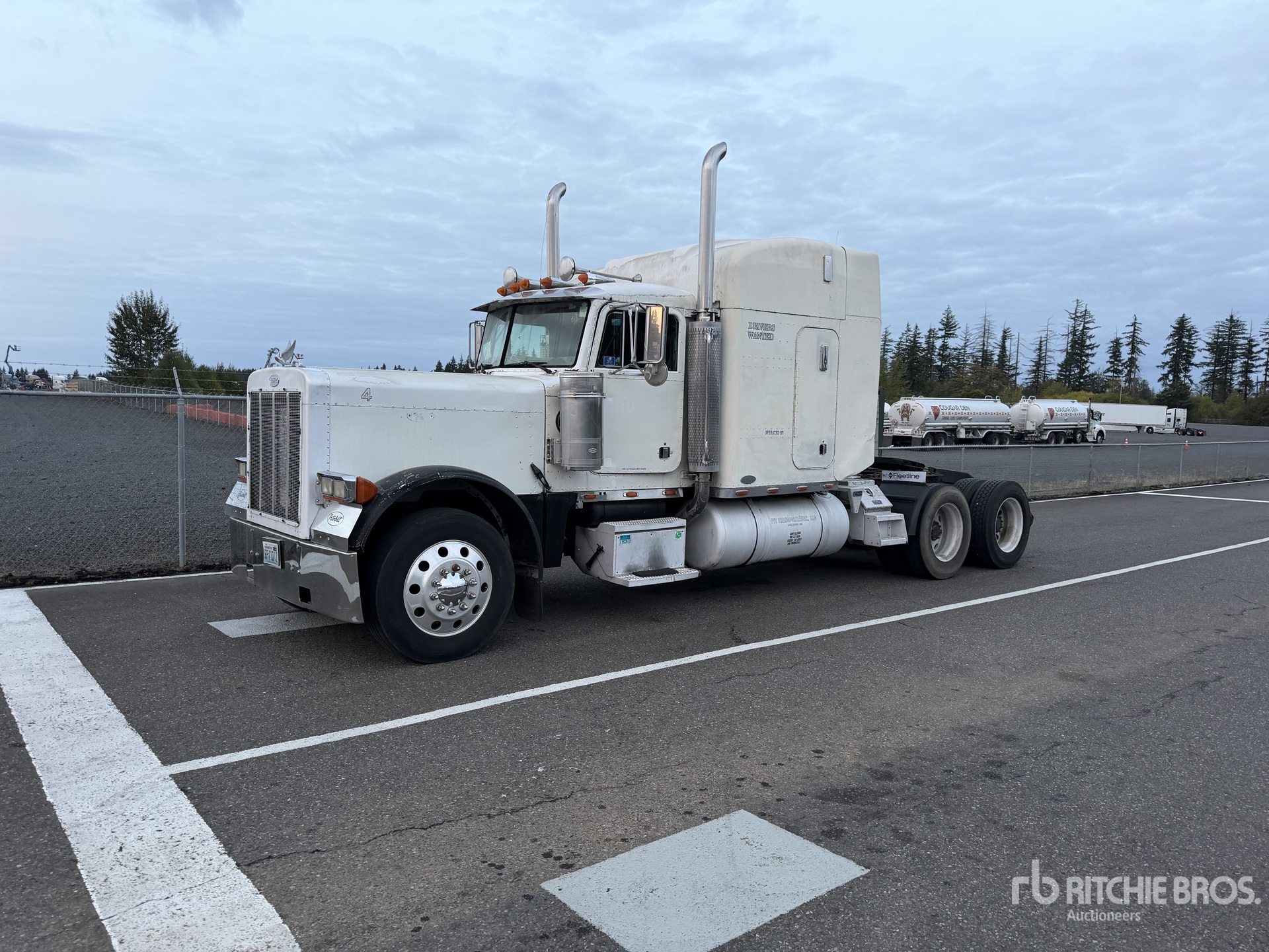 1996 Peterbilt 379