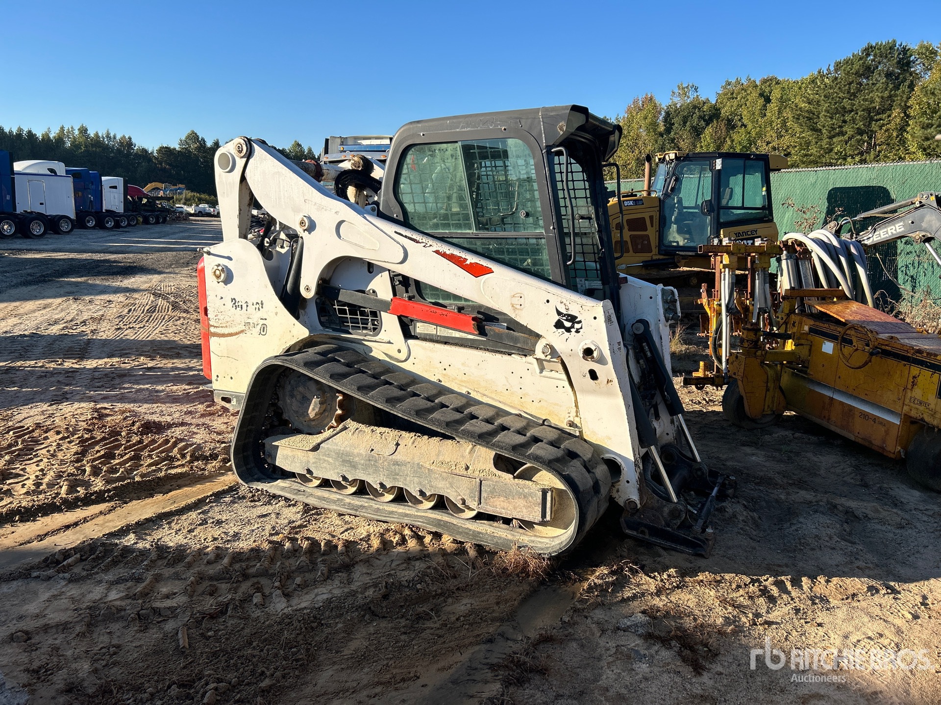 2020 Bobcat T740