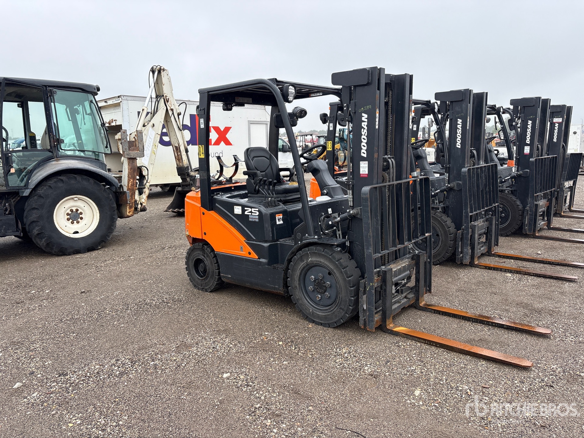 2023 Doosan G25E-7
