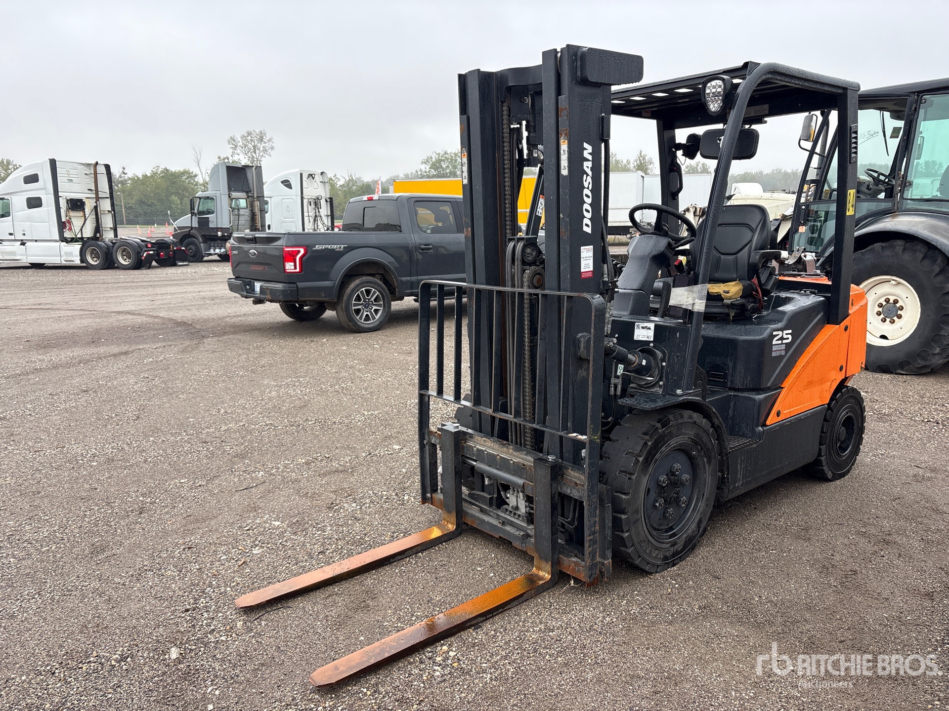 Photo of 2023 Doosan G25E-7