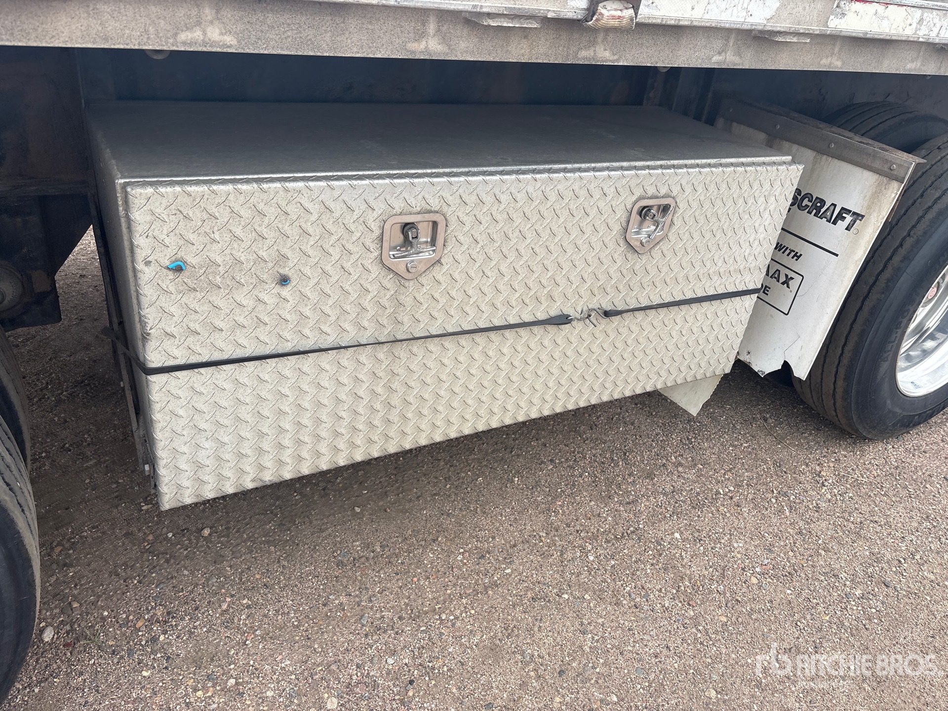 2004 Transcraft 48 ft T/A