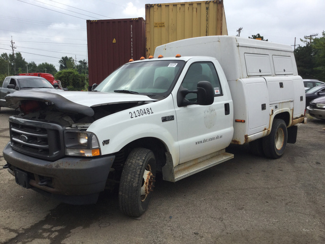 2004 Ford F-350 Super Duty Utility Truck