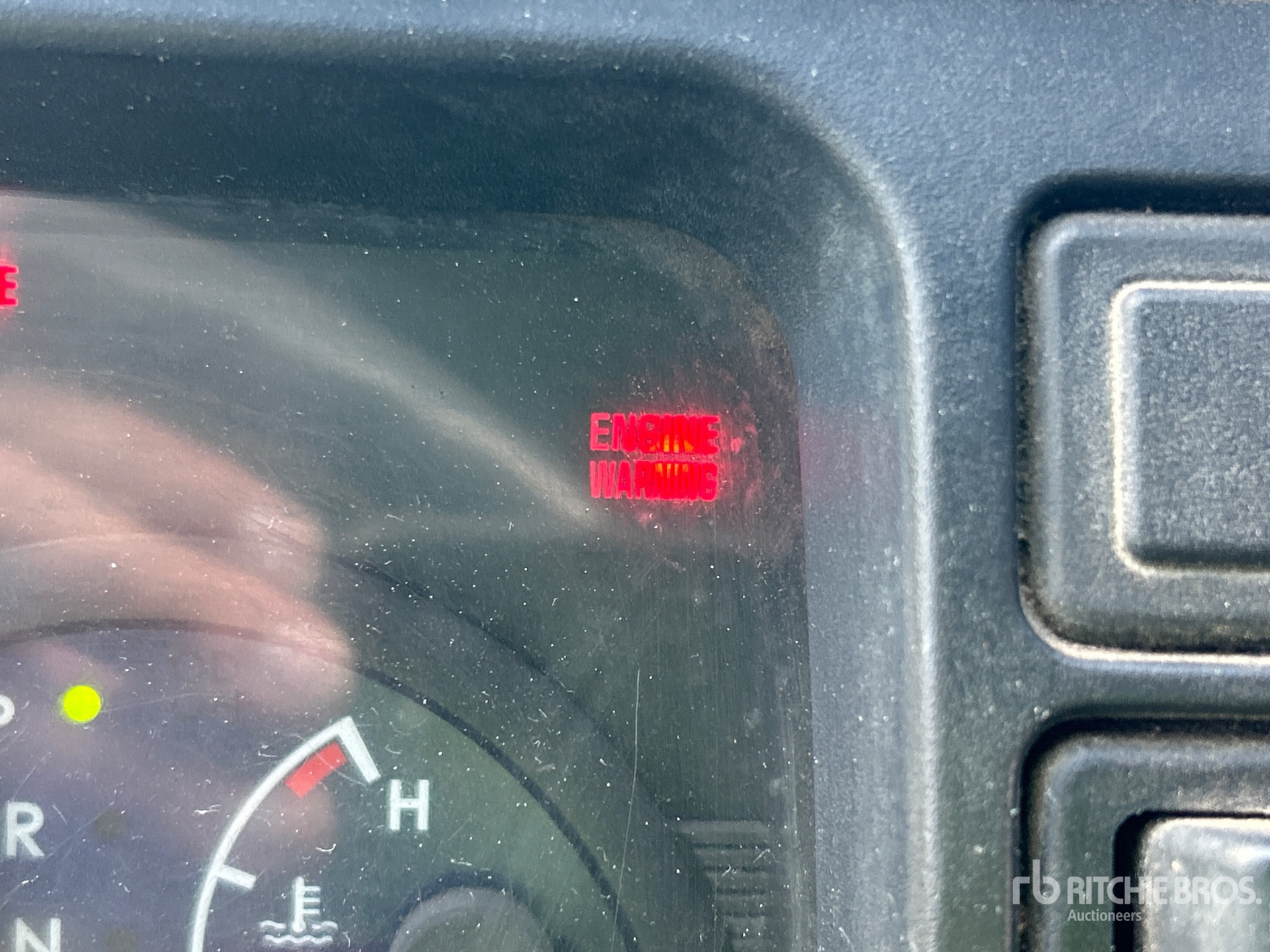 2010 Mitsubishi FE180
