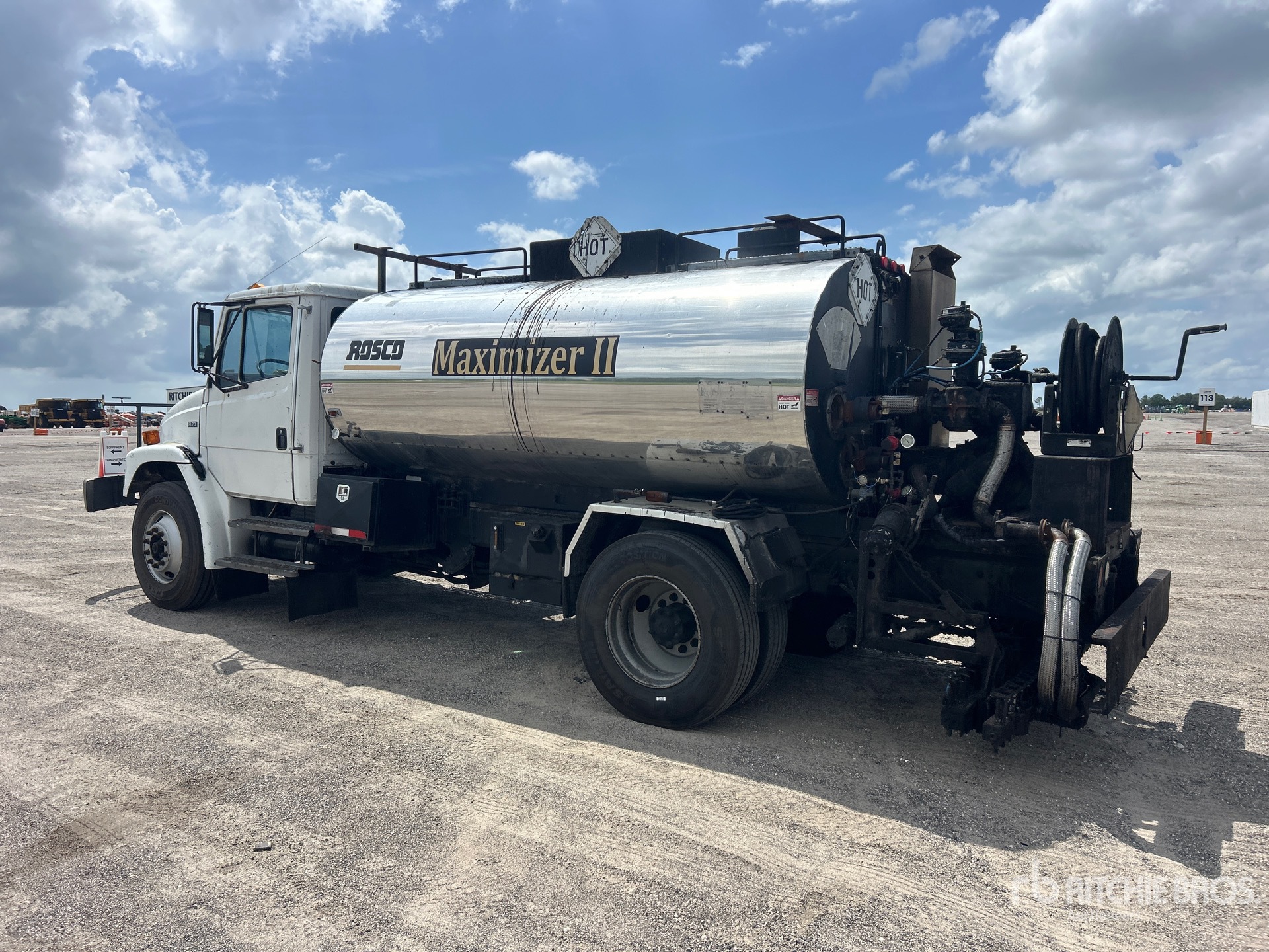 2002 Freightliner FL 70