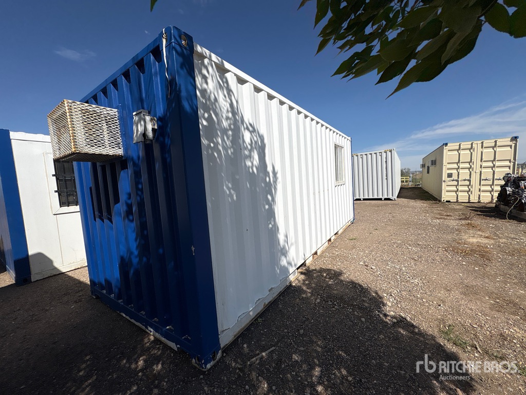 General Appearance with Bild, Ecke hinten rechts