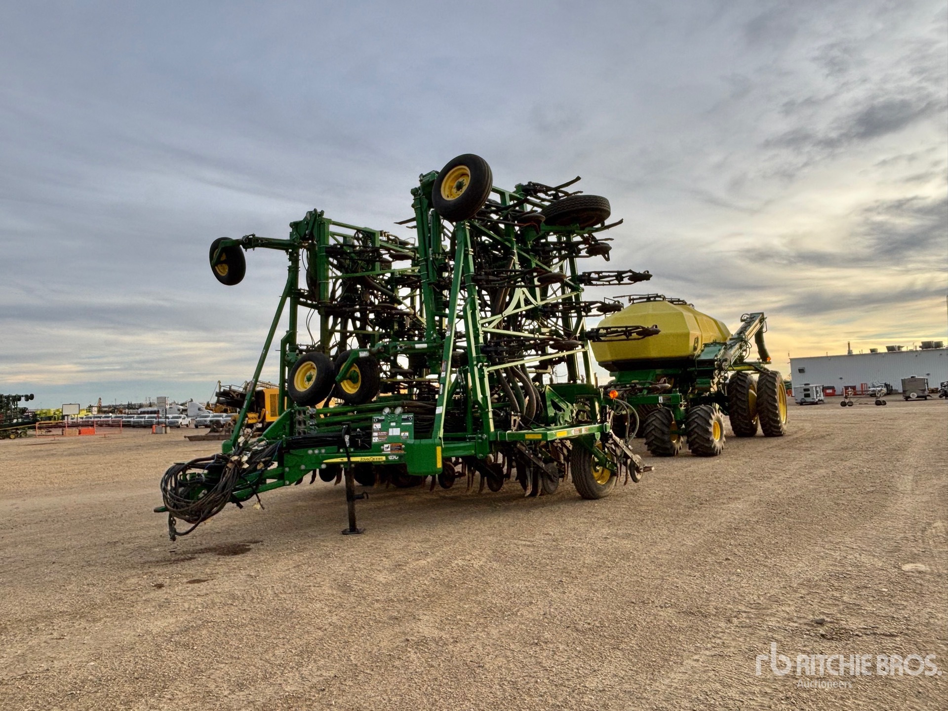 Photo of 2018 John Deere 1870