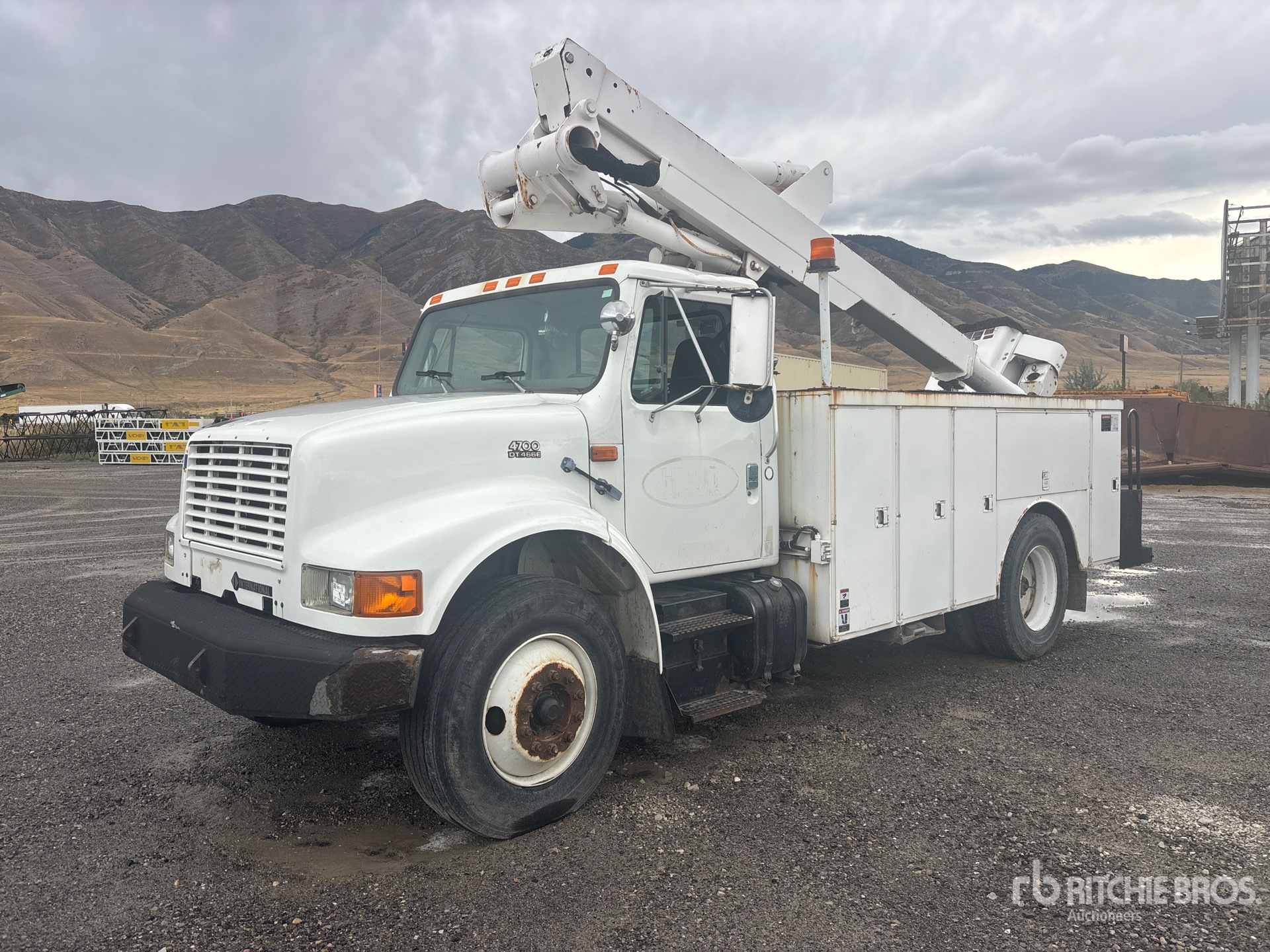 Photo of 1997 International 4700