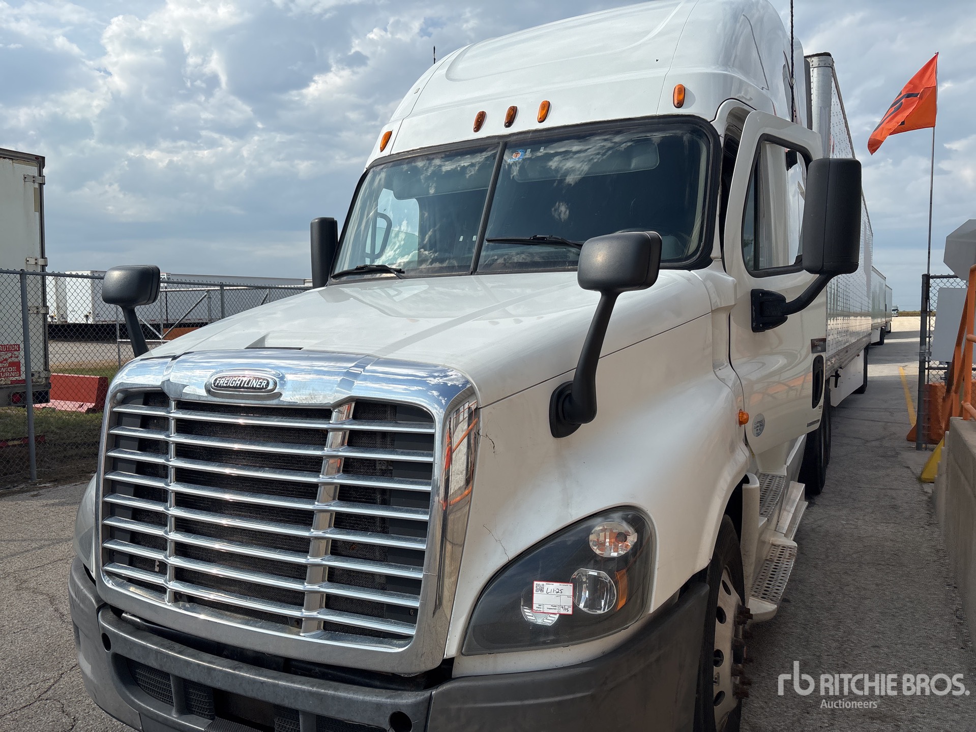 2012 Freightliner CASCADIA 125