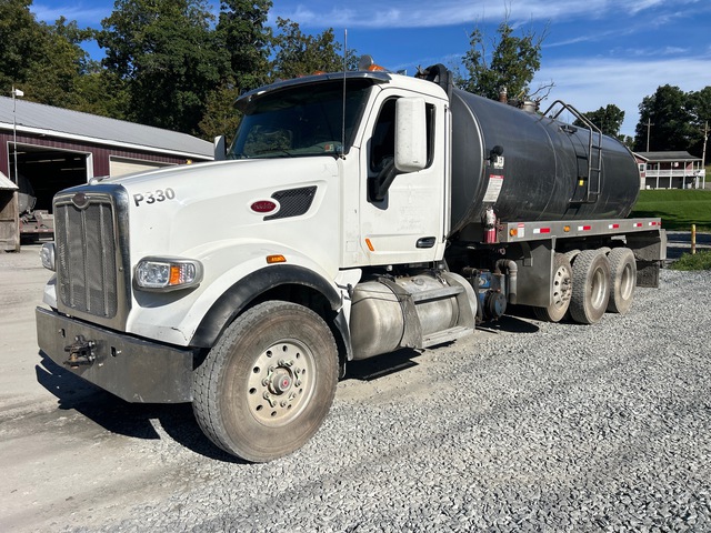 J and J on 2019 Peterbilt 567 8x4 Vacuum Tanker Truck