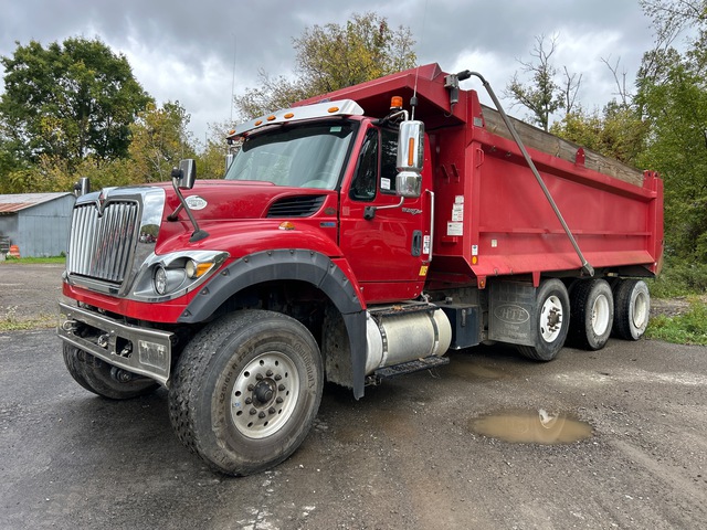 2013 International 7600 8x4 Tri/A Dump Truck