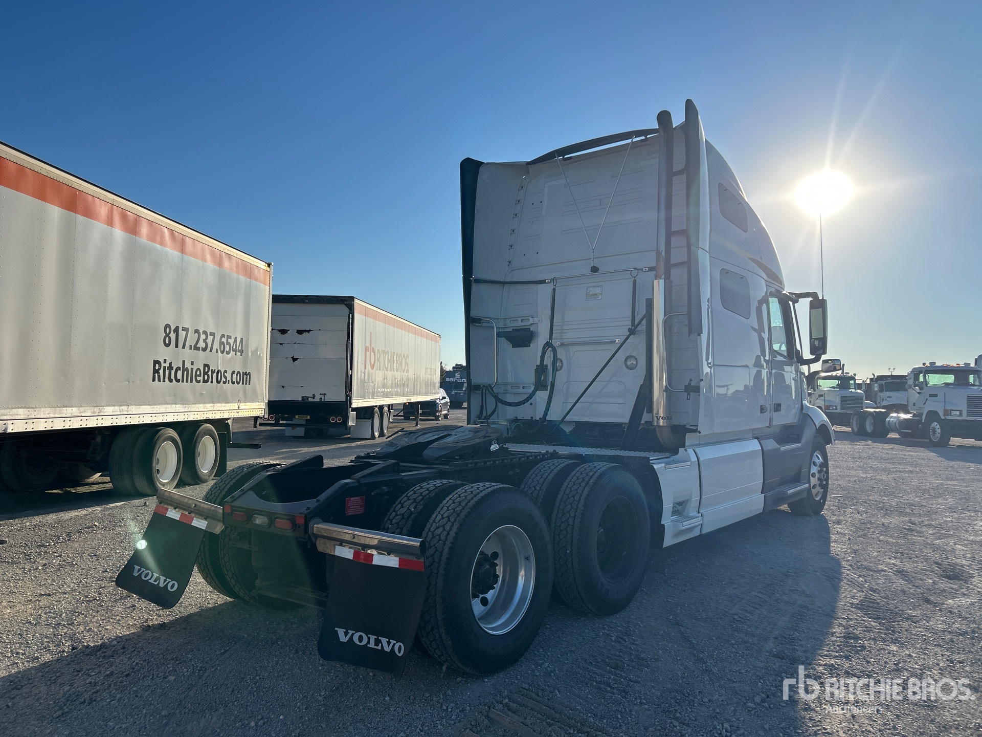 2023 Volvo VNL