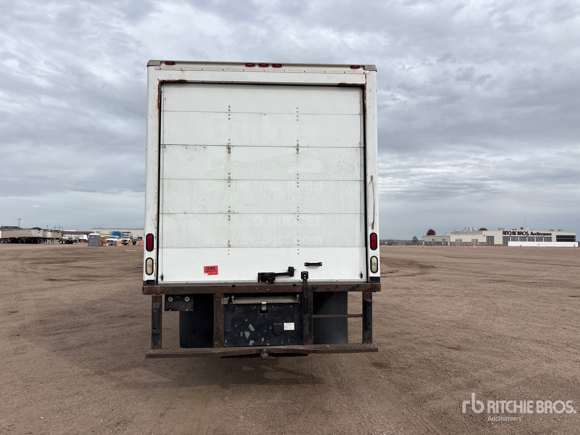 2009 International 4300 SBA