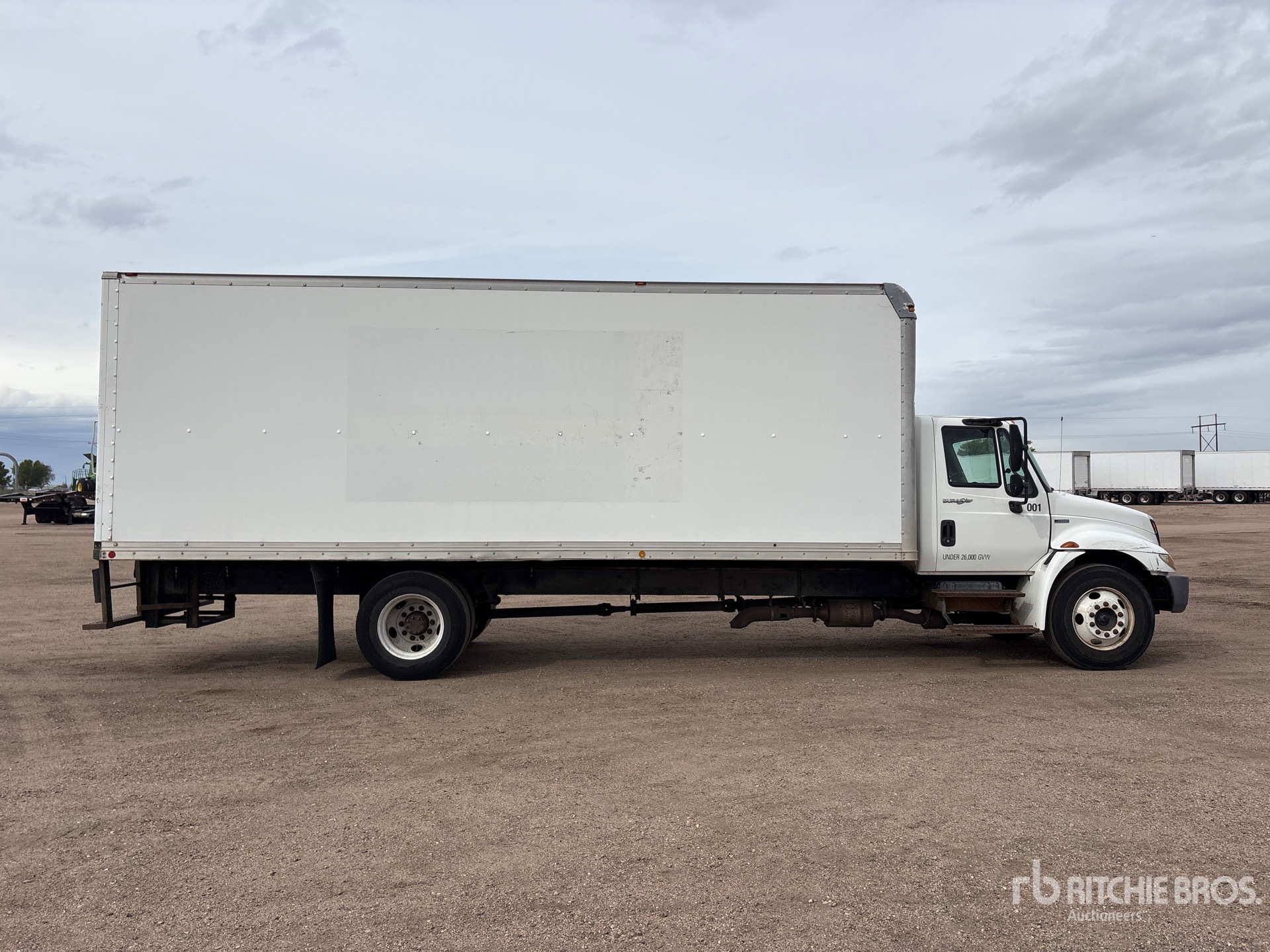 2009 International 4300 SBA