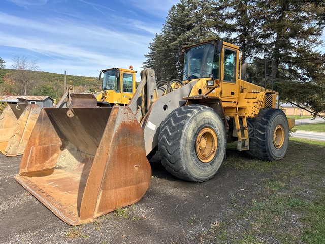 2001 Volvo L220E Wheel Loader