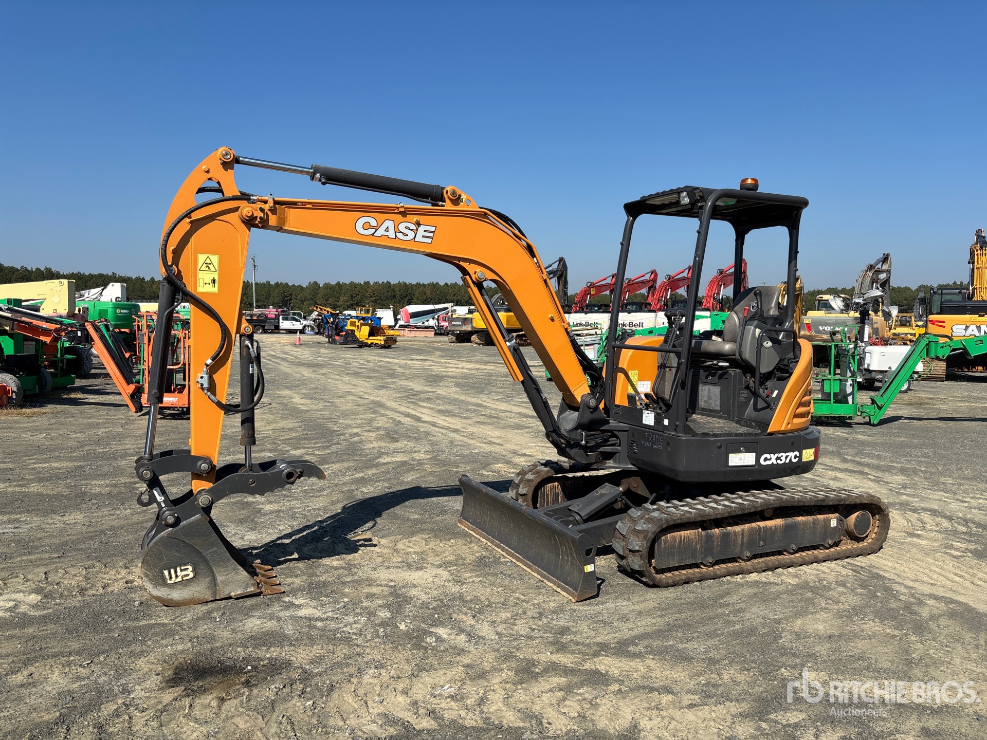 Photo of 2023 Case CX37C