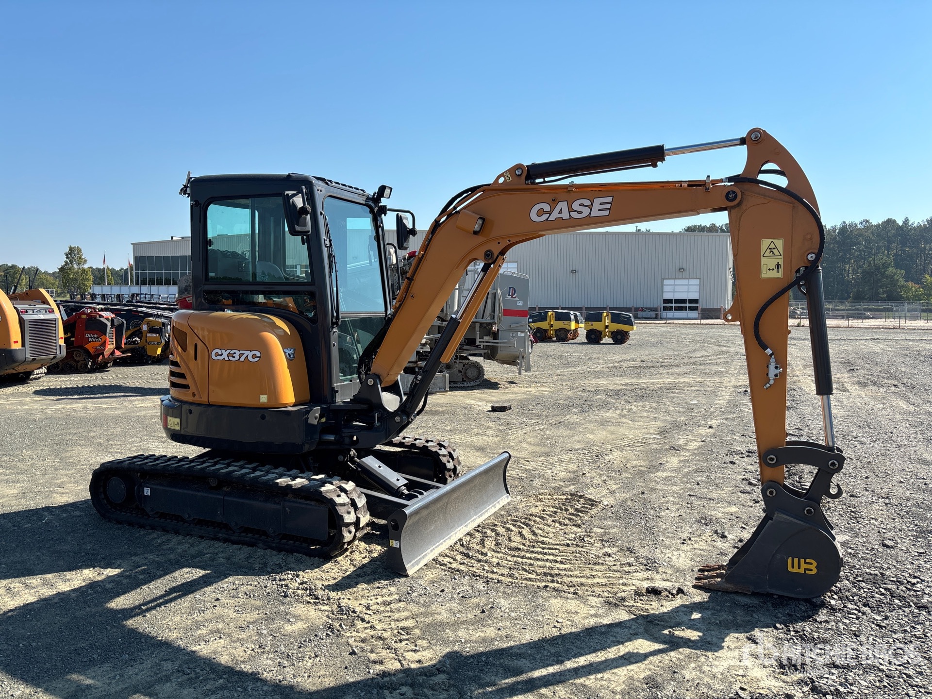 2023 Case CX37C