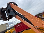 Hydraulics with Basket Tilt Cylinder