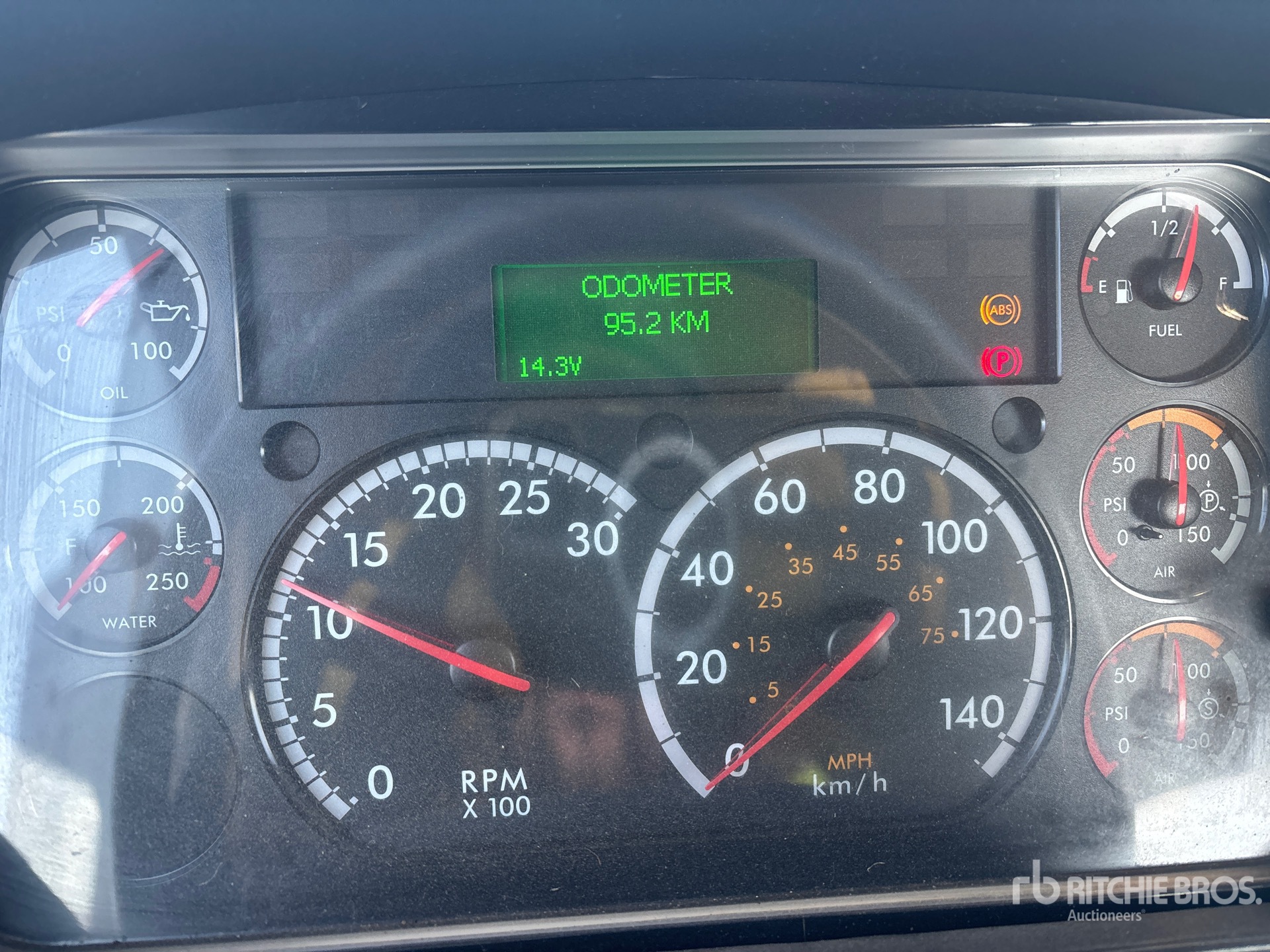 2007 Freightliner M2 106
