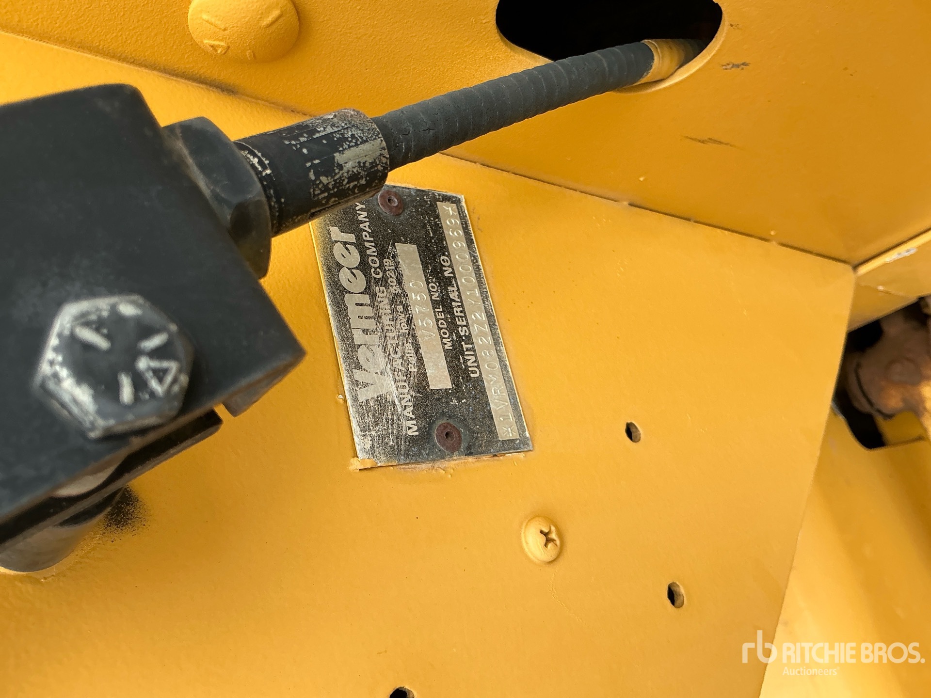 2000 Vermeer V5750