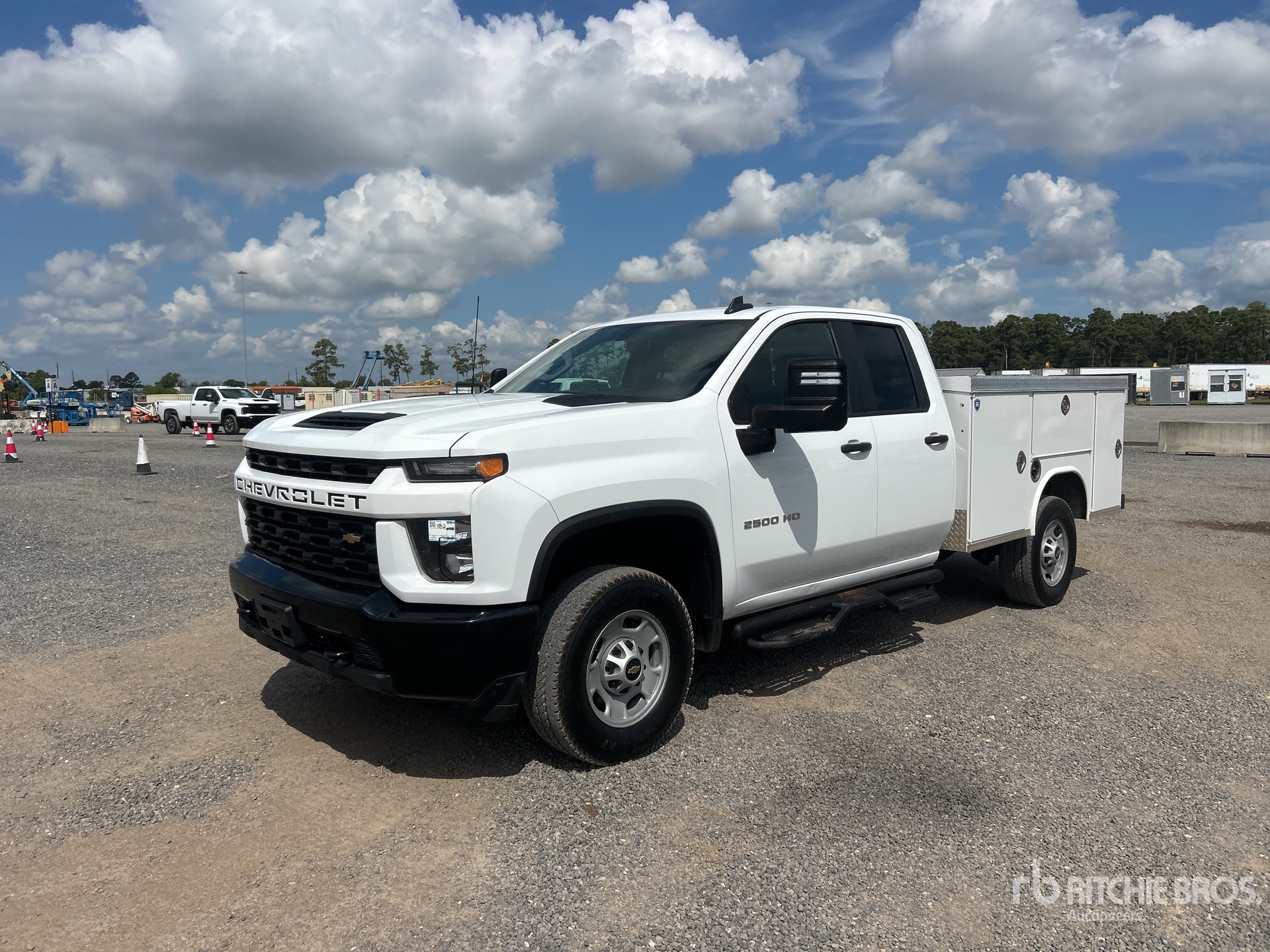 Photo of 2023 Chevrolet SILVERADO 2500H