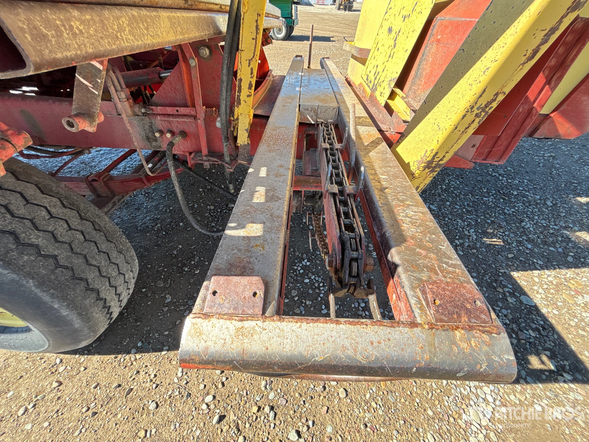 New Holland 1069