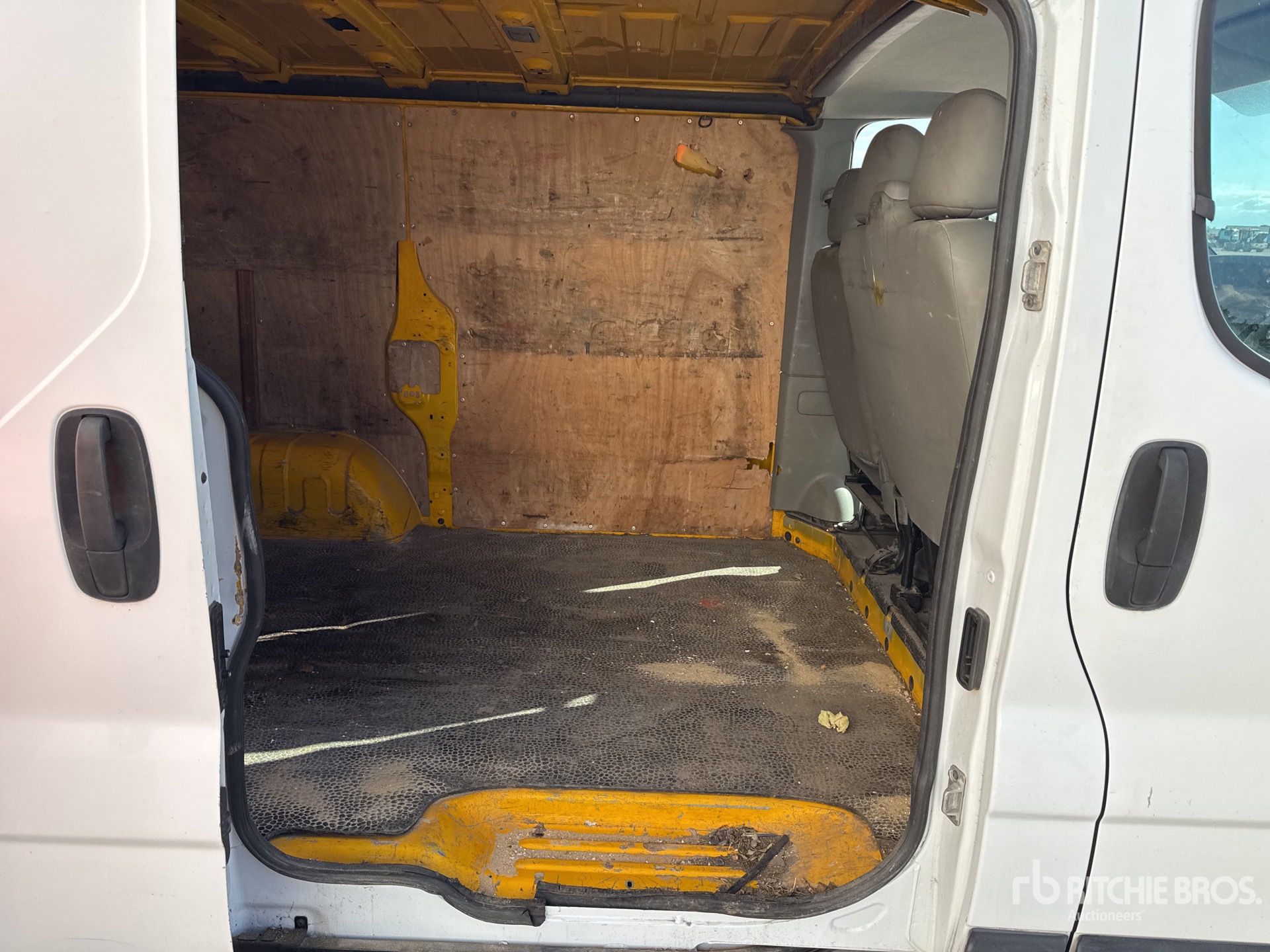 2006 Opel VIVARO DCI 100