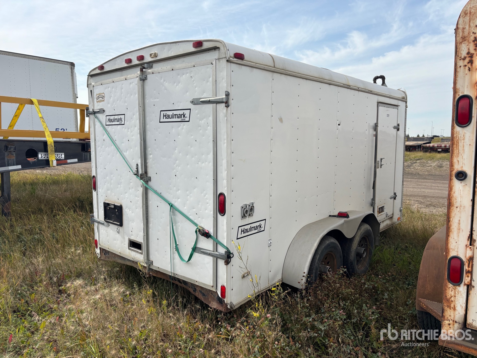 2001 Haulmark Thaw Trailer