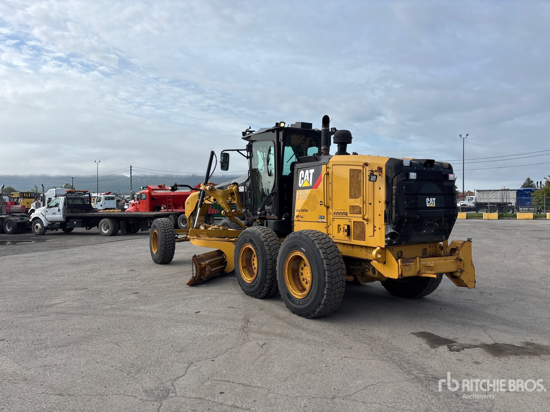2013 Caterpillar 160M2