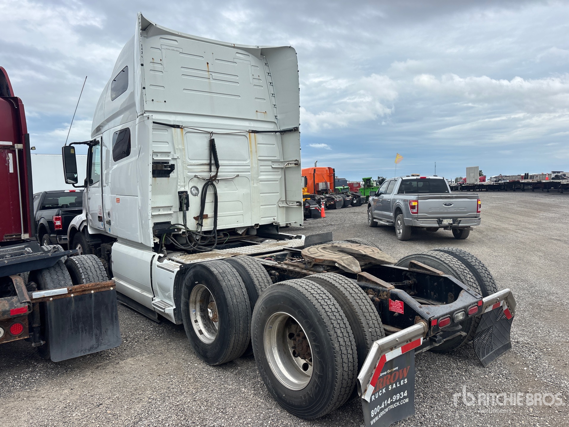 2020 Volvo VNL