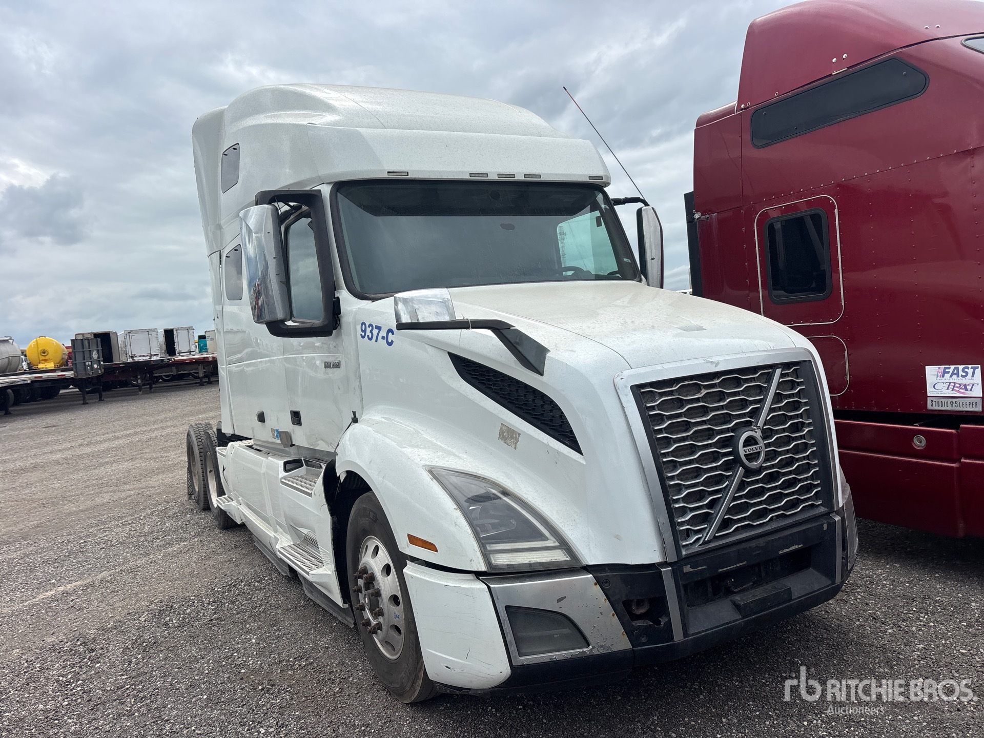 2020 Volvo VNL