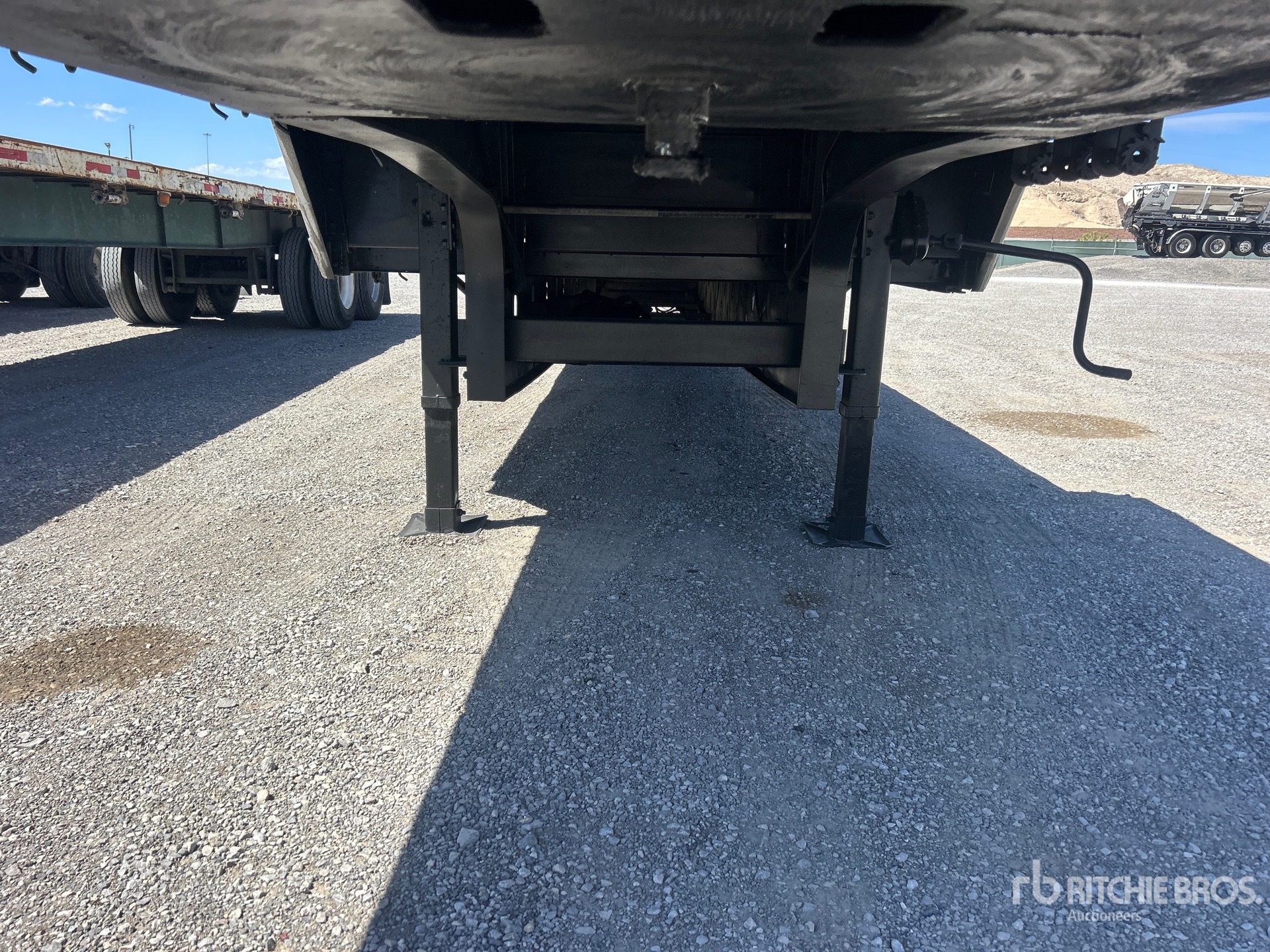 2003 Transcraft 48 FT SPREAD AXLE