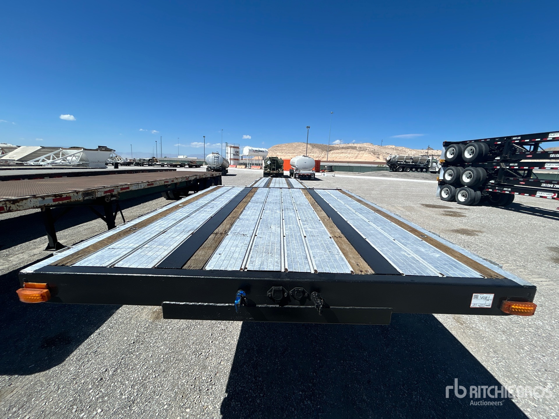 2003 Transcraft 48 FT SPREAD AXLE