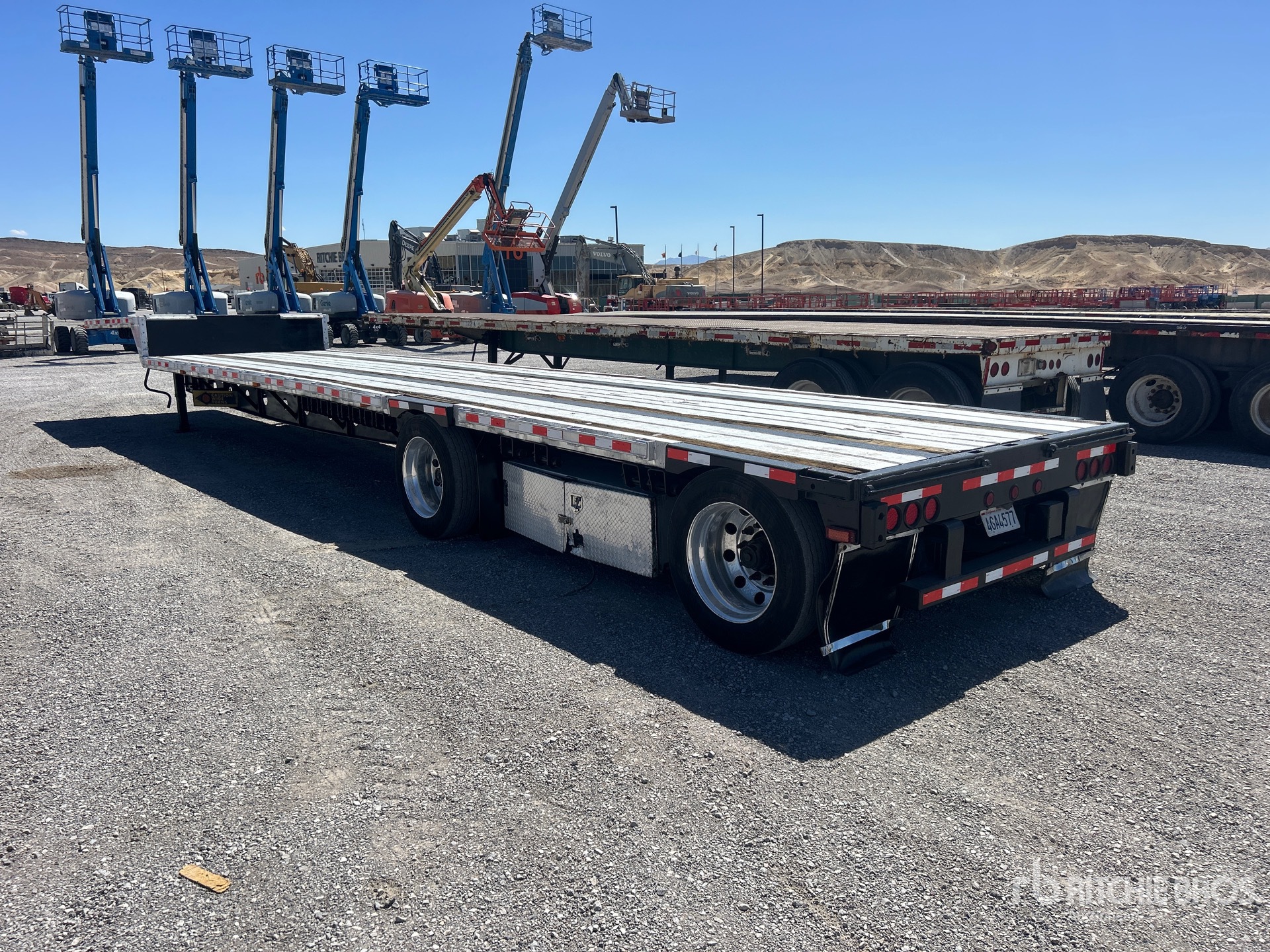 2003 Transcraft 48 FT SPREAD AXLE